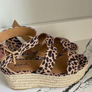 Cheetah wedges